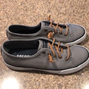 Sperry top-spider size 7